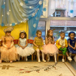 Новогодний утренник в средней группе «Теремок»