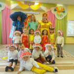 ПРАЗДНИК ОСЕНИ В СРЕДНЕЙ ГРУППЕ «РАДУГА»